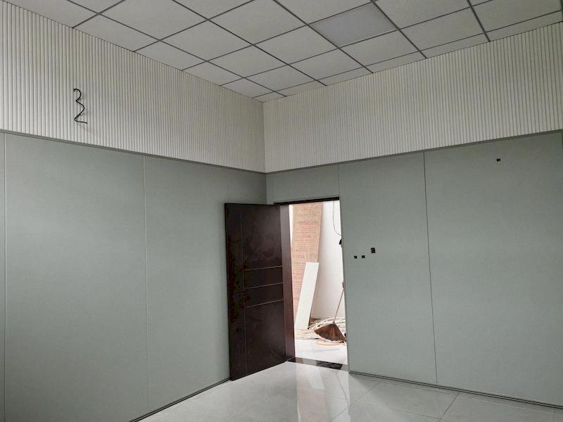 阻尼吸音板吊頂施工工藝：專業(yè)解決方案提升空間音效
